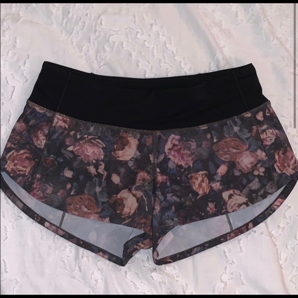 Lululemon shorts - Picture 1 of 3